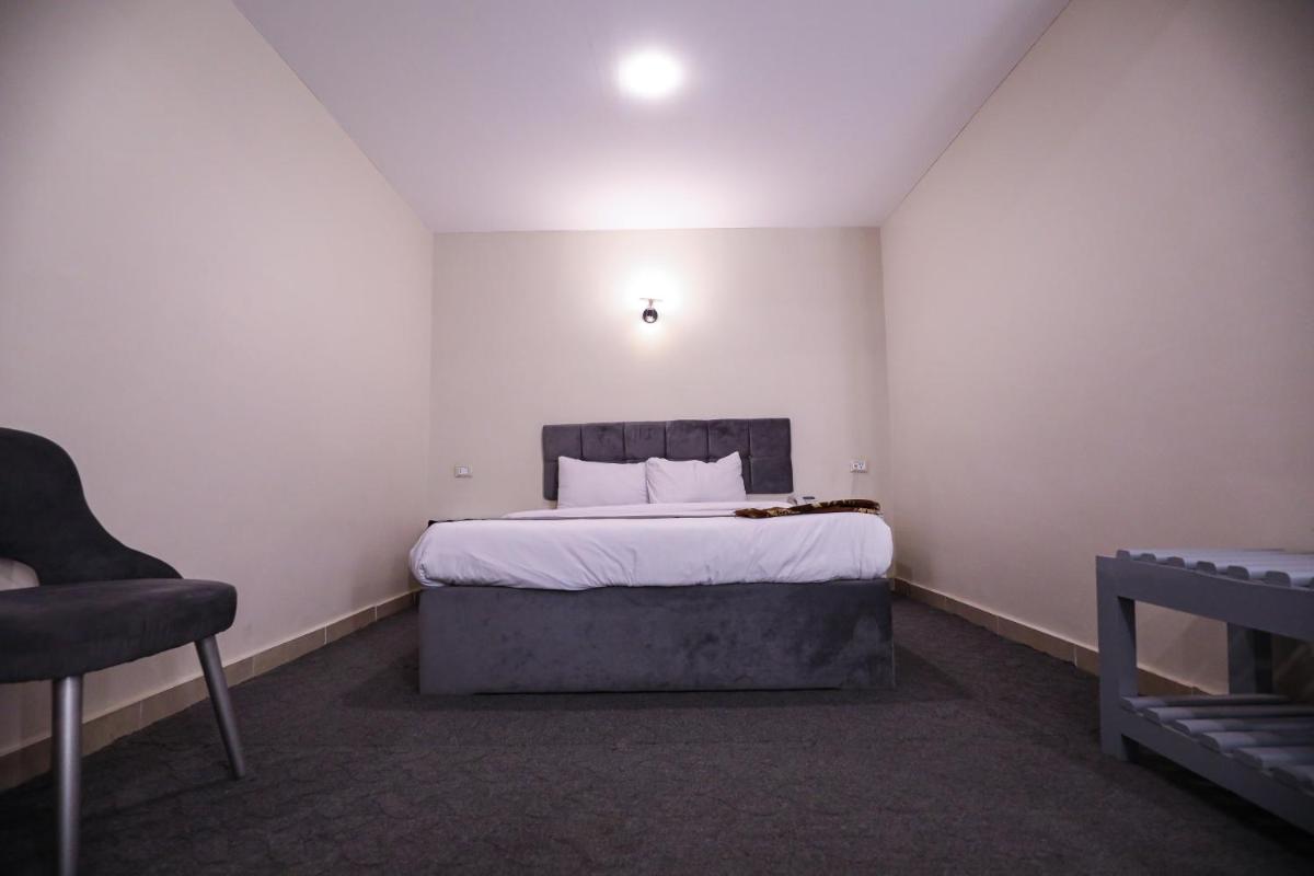 Royal Hotel Assiut - Housity