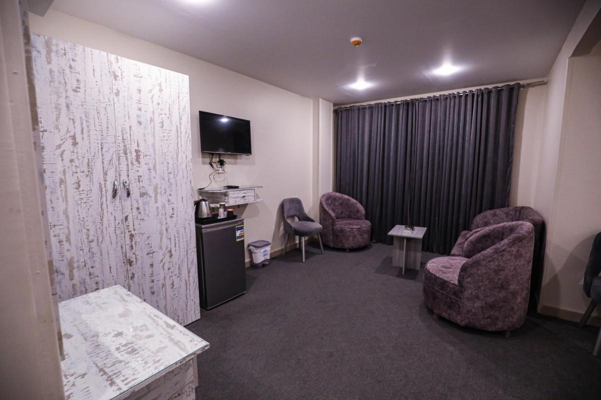 Royal Hotel Assiut - Housity