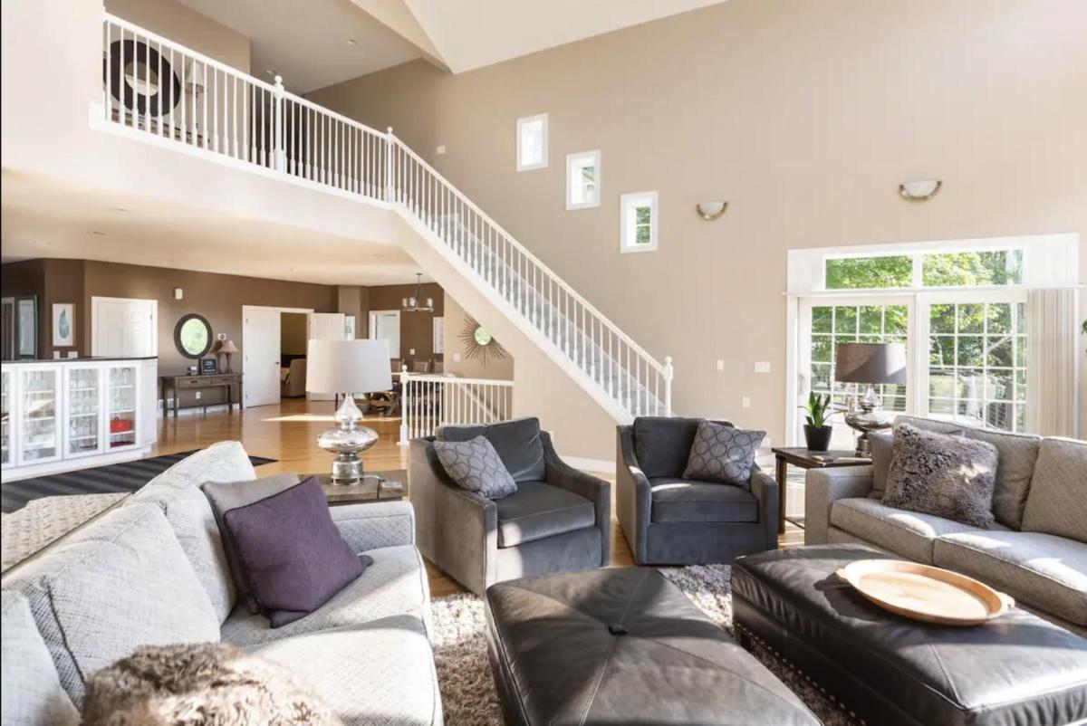 Cedar House Retreat - Housity