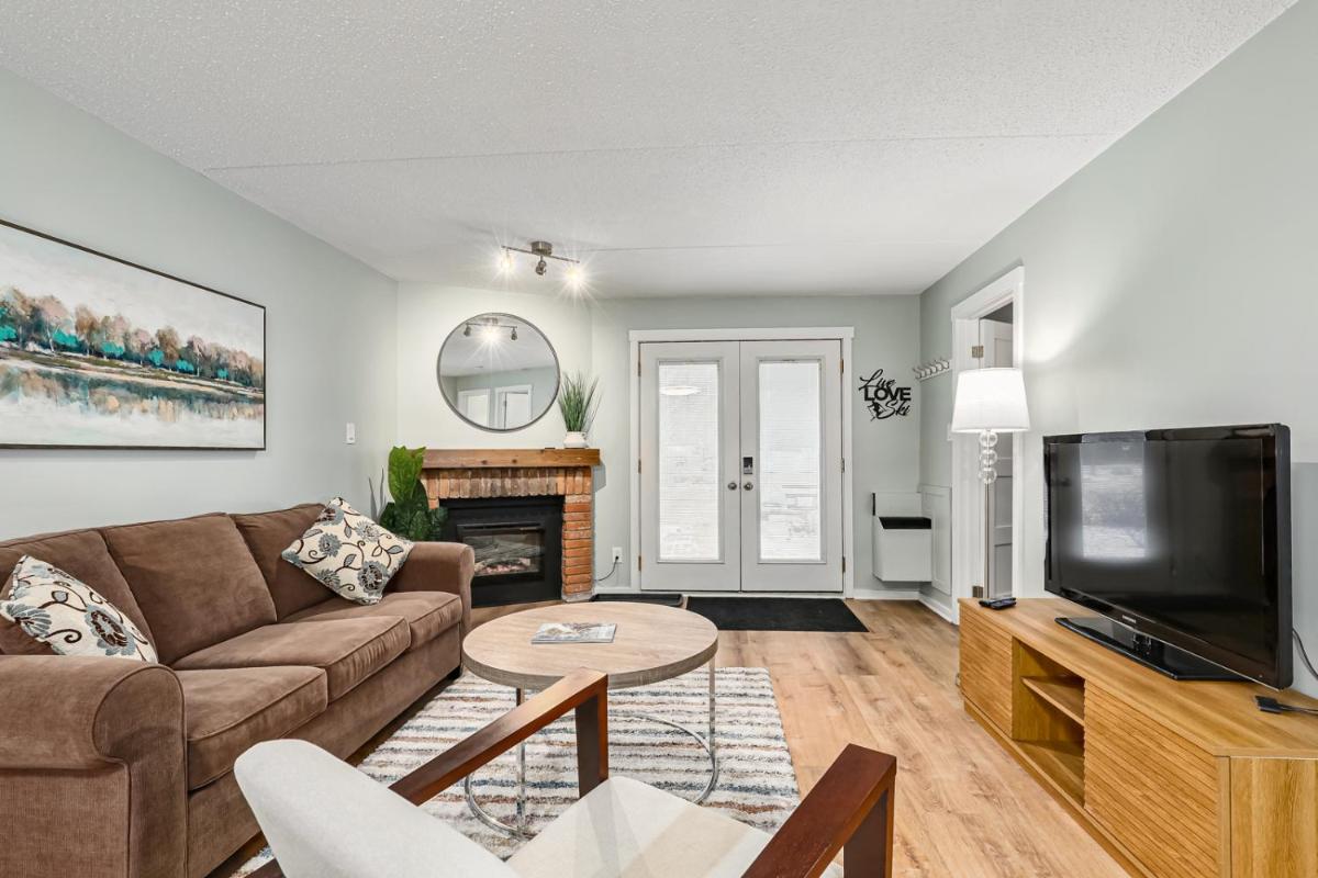 The Nordic - Central Collingwood Condo - Hizvo