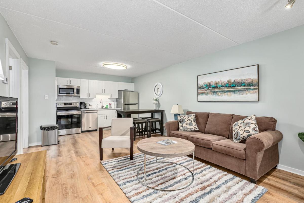 The Nordic - Central Collingwood Condo - Hizvo