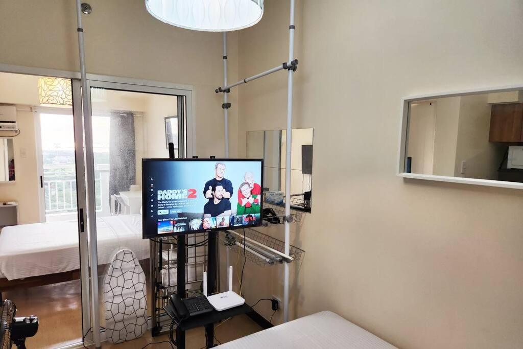 Manila Condo in front of Rizal Park Museum Taft Ave LRT UN Station Unli WiFi Youtube by 24K Residences - Hizvo
