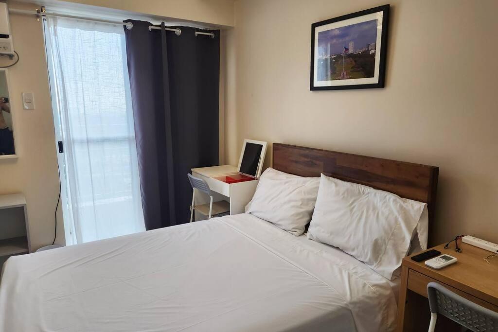 Manila Condo in front of Rizal Park Museum Taft Ave LRT UN Station Unli WiFi Youtube by 24K Residences - Hizvo