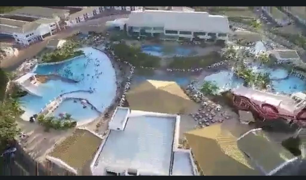 Lacqua Diroma Resort - Housity
