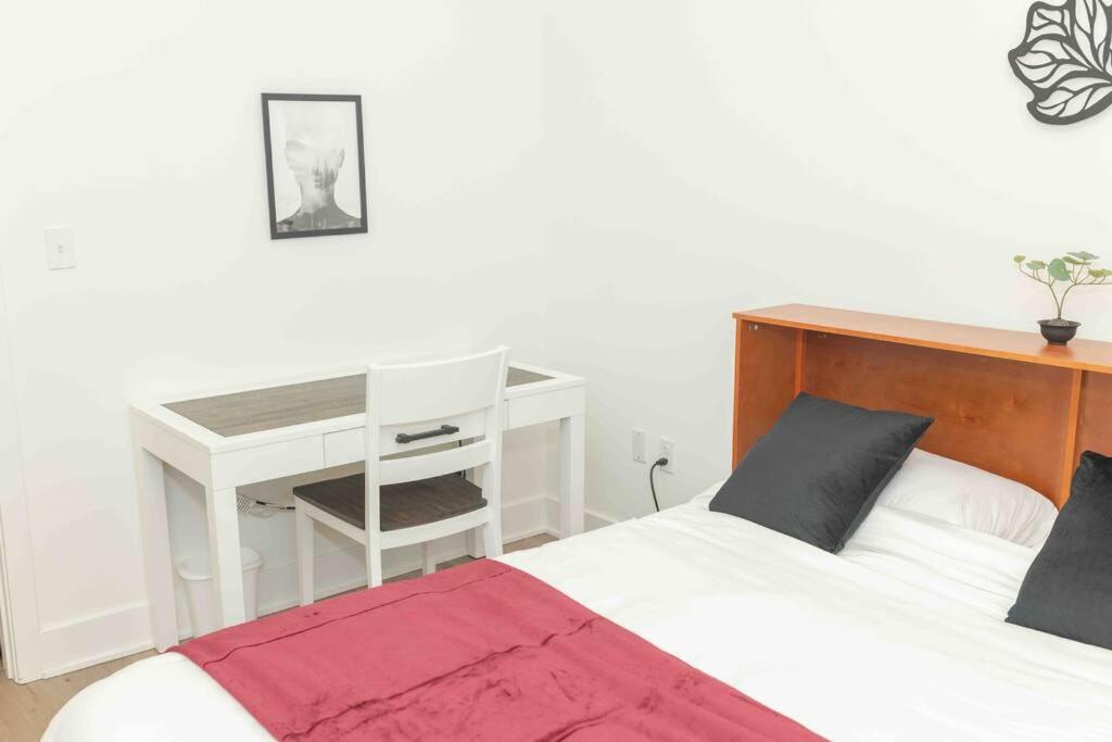 Luxurious Apartment Suite In The Heart of The City - Housity