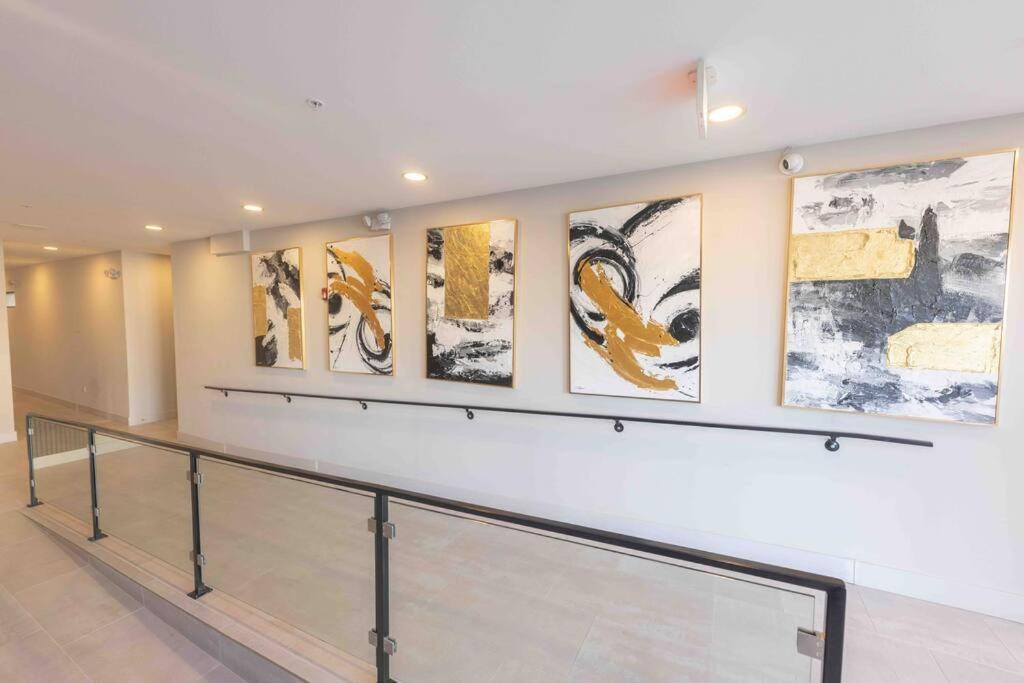 Luxurious Apartment Suite In The Heart of The City - Housity