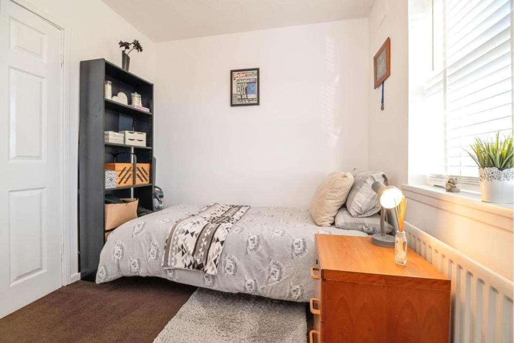 Comfortable three Bedroom House in great Durham City - Housity
