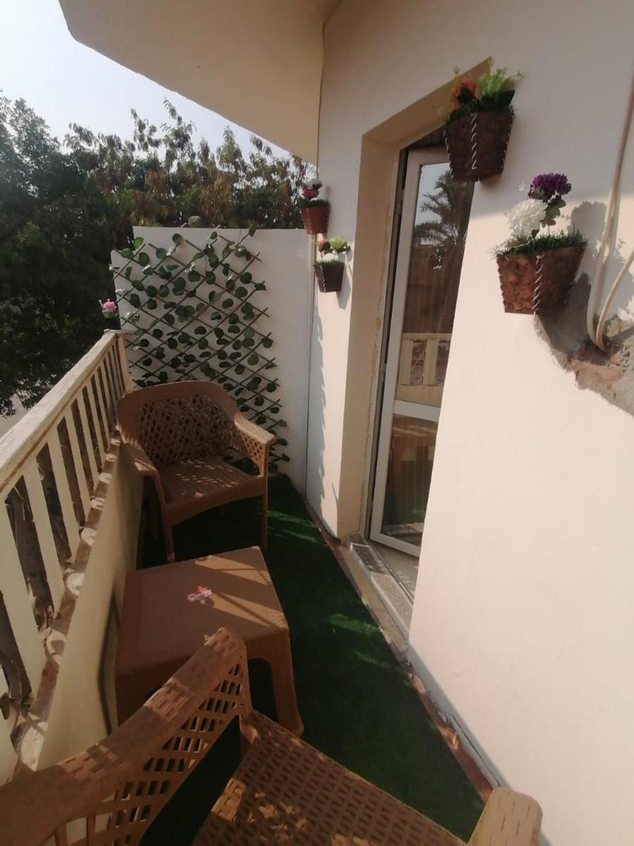 Kamose Pyramids - Housity