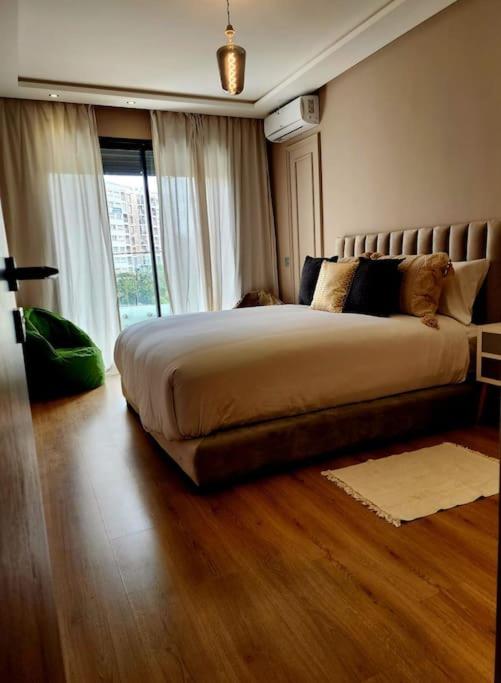 Studio lumineux avec piscine/Gare casa oasis - Housity