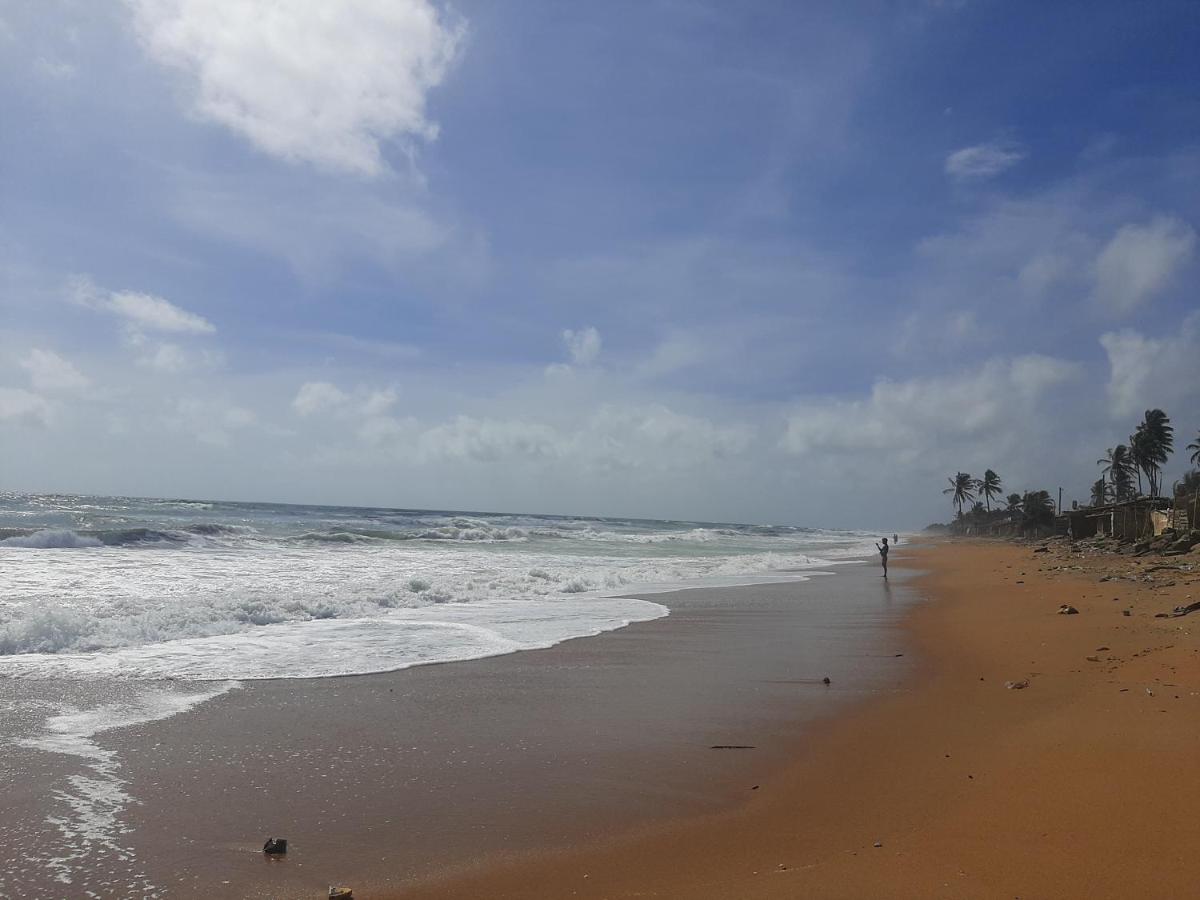 Lovely 2 Room Sea View Condo - Housity