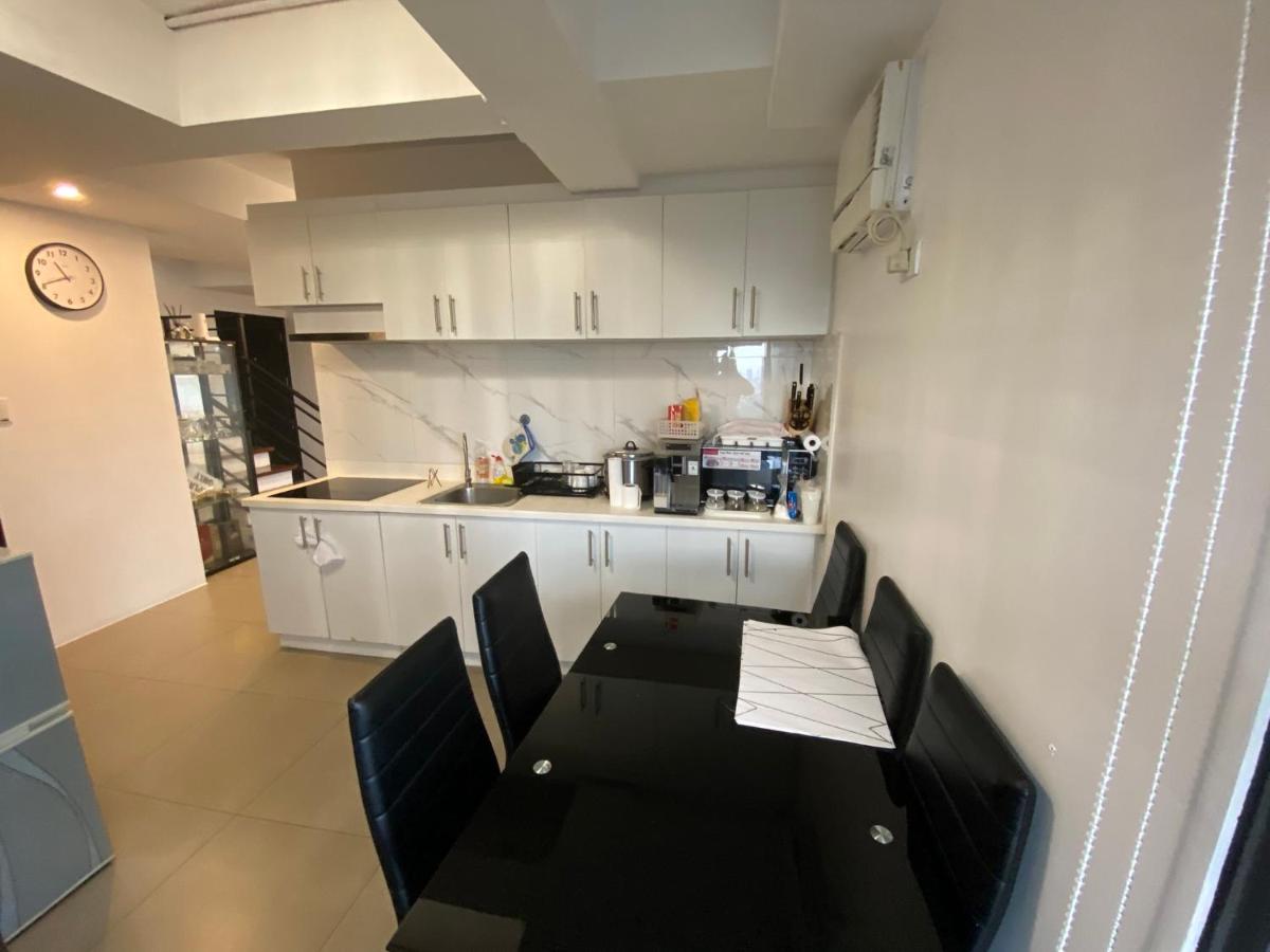 Suitetrails - Penthouse suite at Porto Vita Towers in Cubao Quezon City
