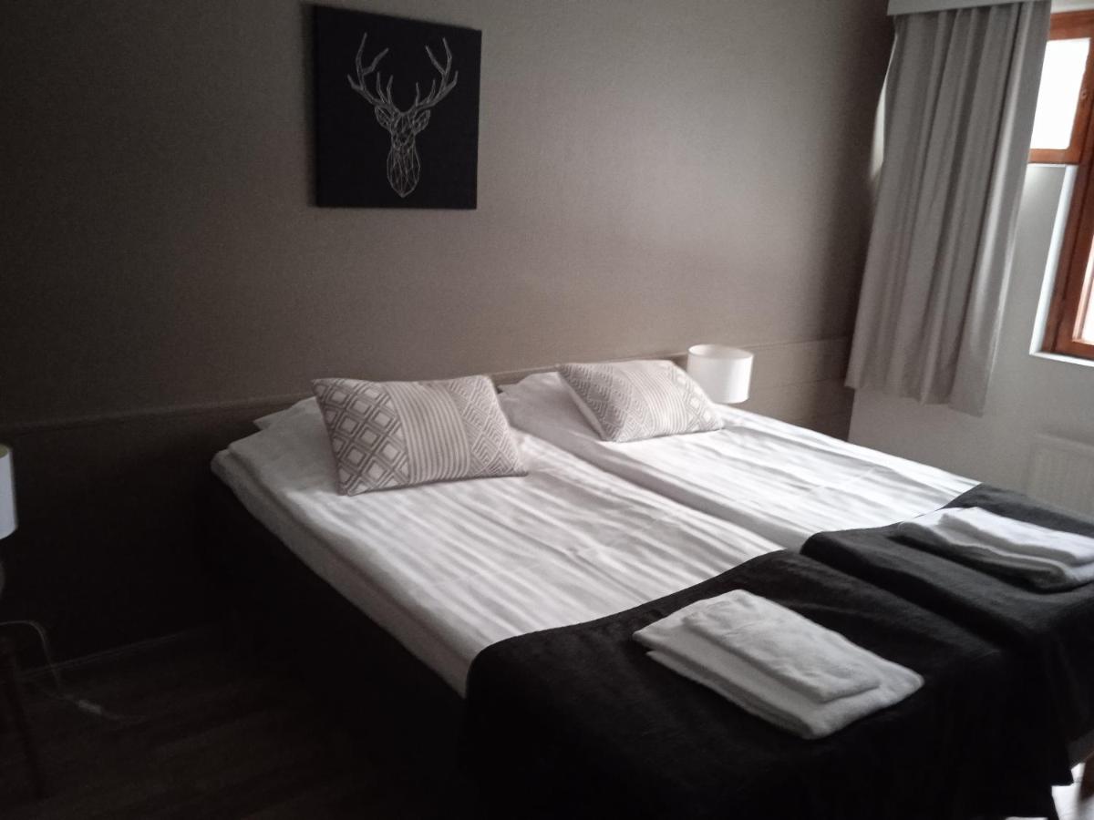 Ellivuori, Ellin Pooli 5 - Housity