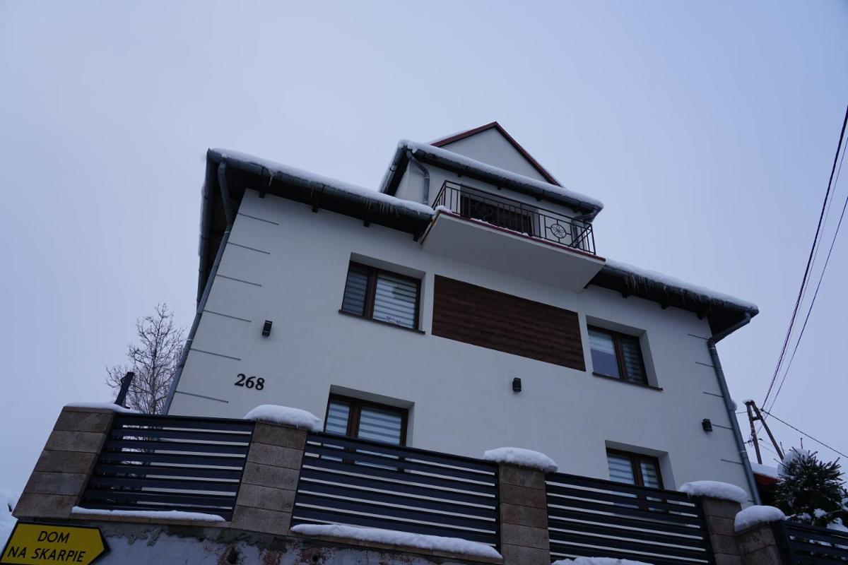 DOM NA SKARPIE - Housity