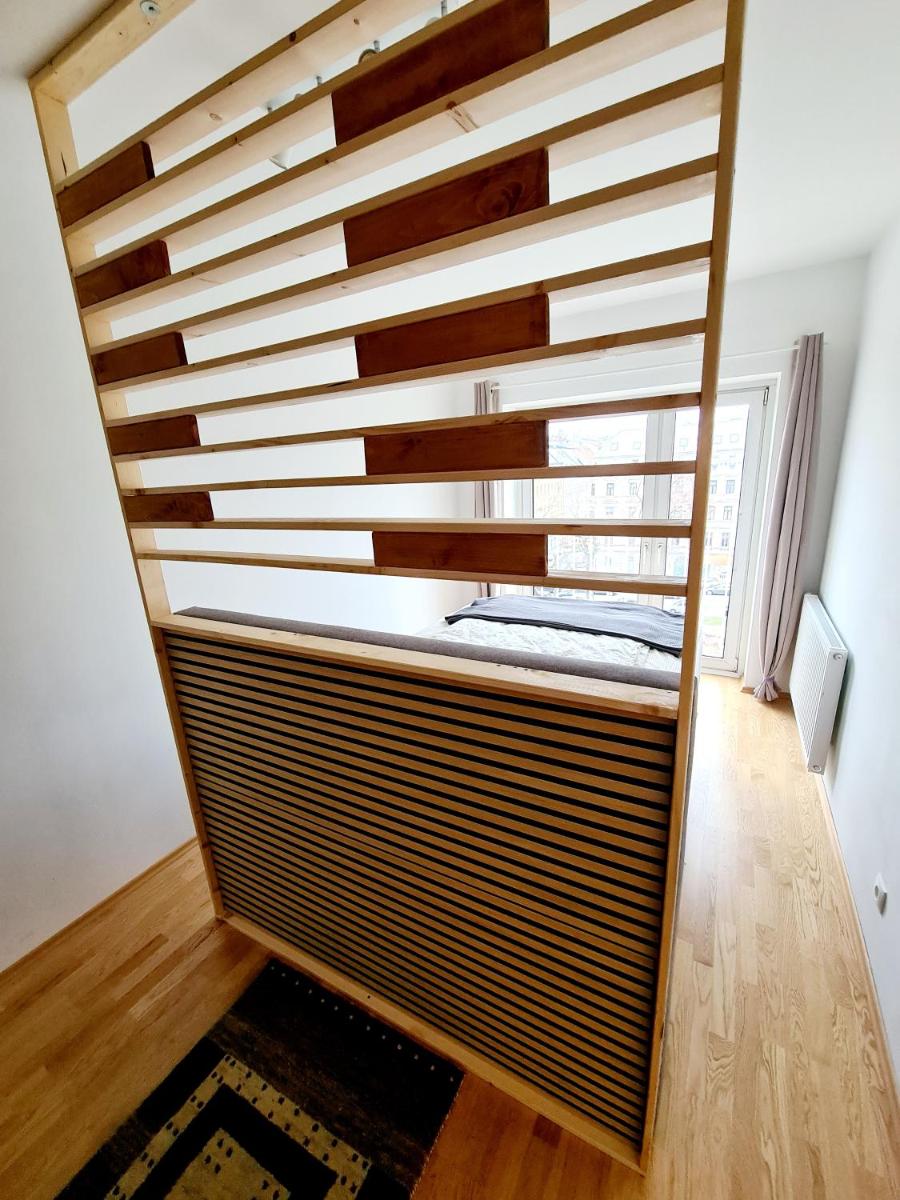 Suitetrails - Open View City Apartment
