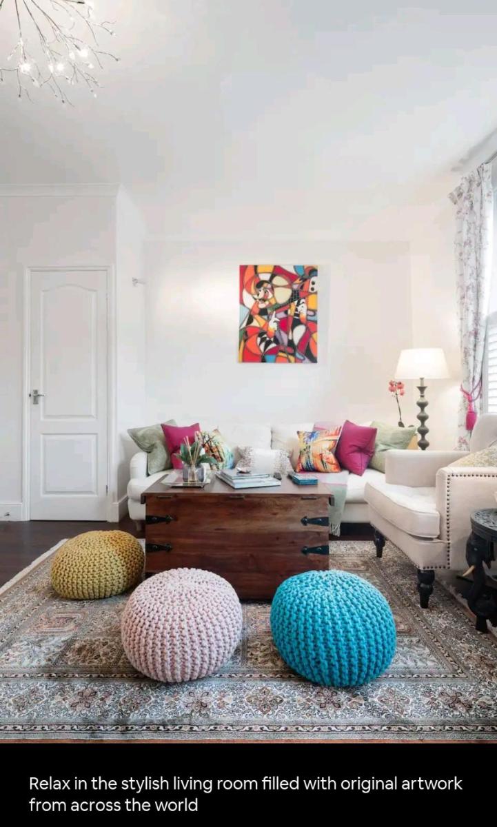 Stylish room with private bath and terrace in centrally located Clapham - Housity