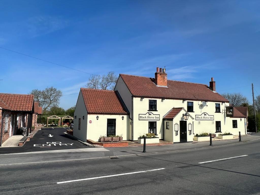 The Black Horse Inn - Housity