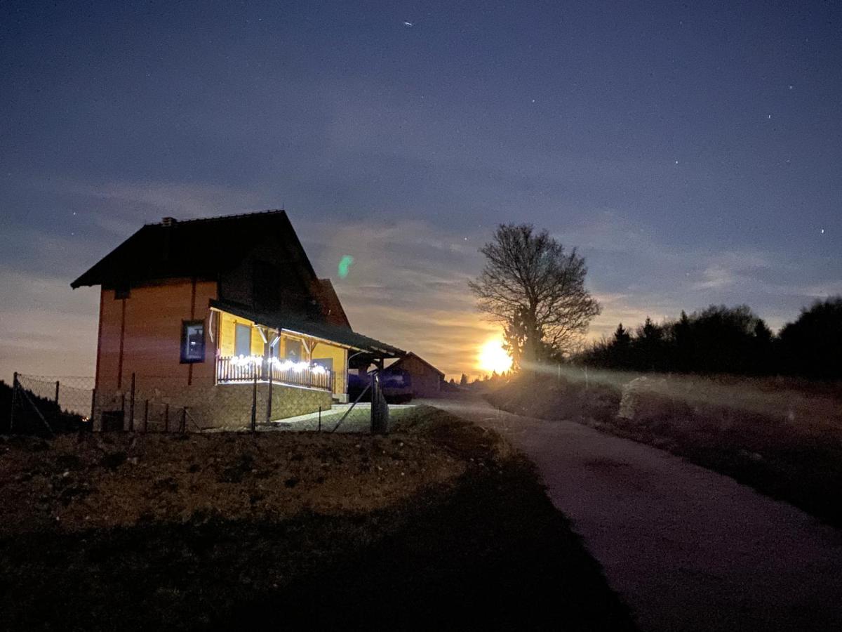 Zlatar Lake Hill - Housity