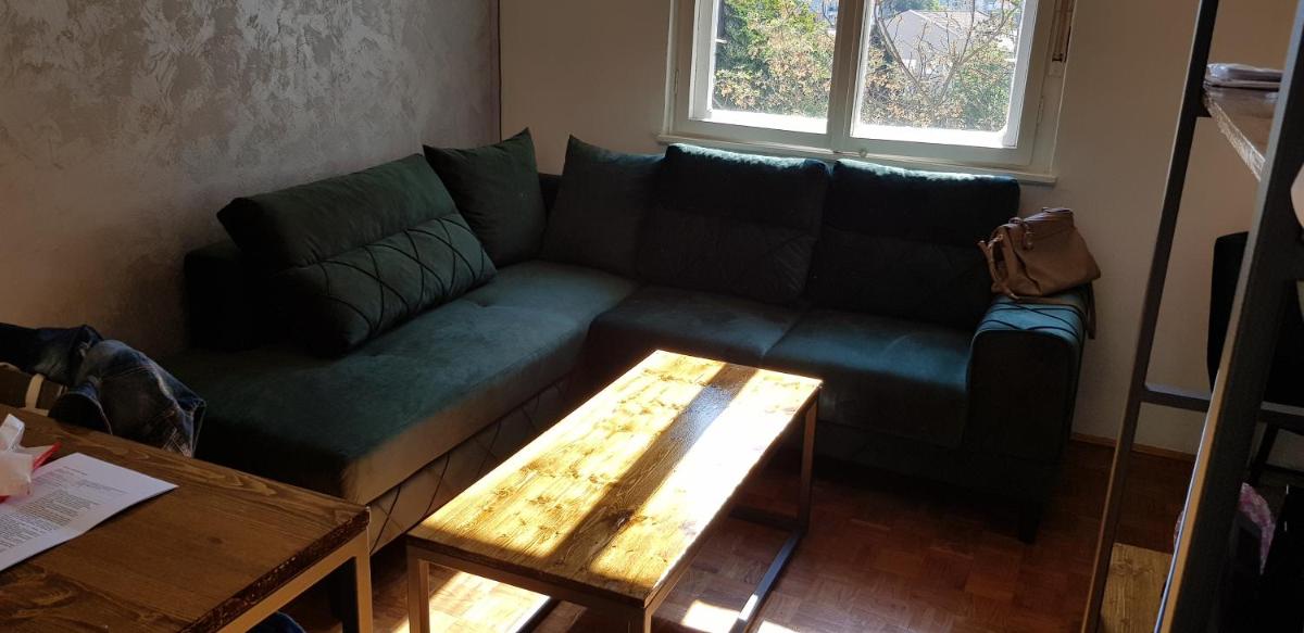Sophie's Emerald Studio apartment - Housity