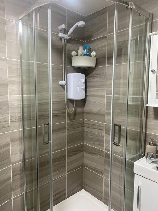 Suitetrails - Studio Apartment in Seven Sisters