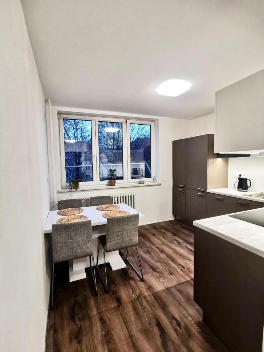 Suitetrails - Luna Apartment