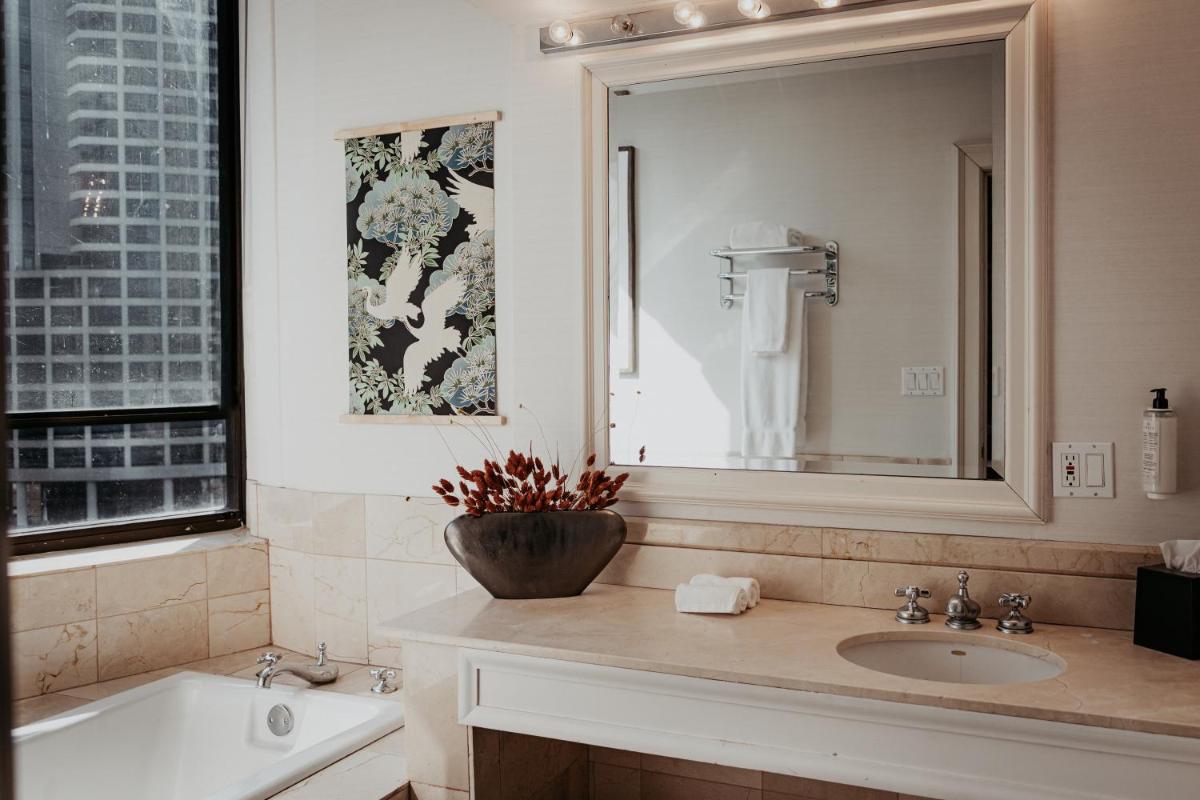 Selina Chicago - Housity