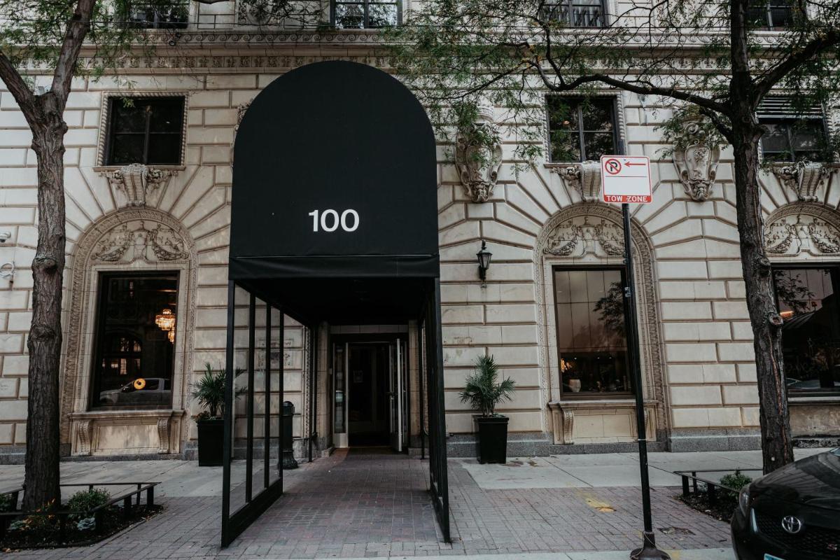 Selina Chicago - Housity