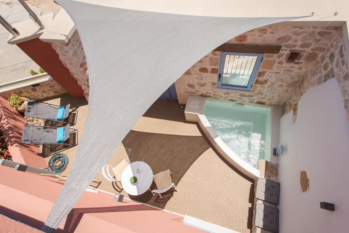 Mouse House with Sea View and Mini Pool - Housity
