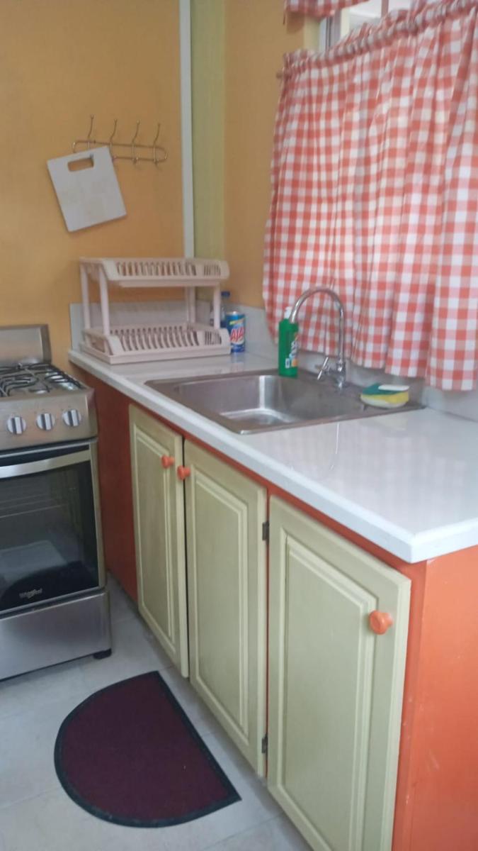 Mona's Place - Housity