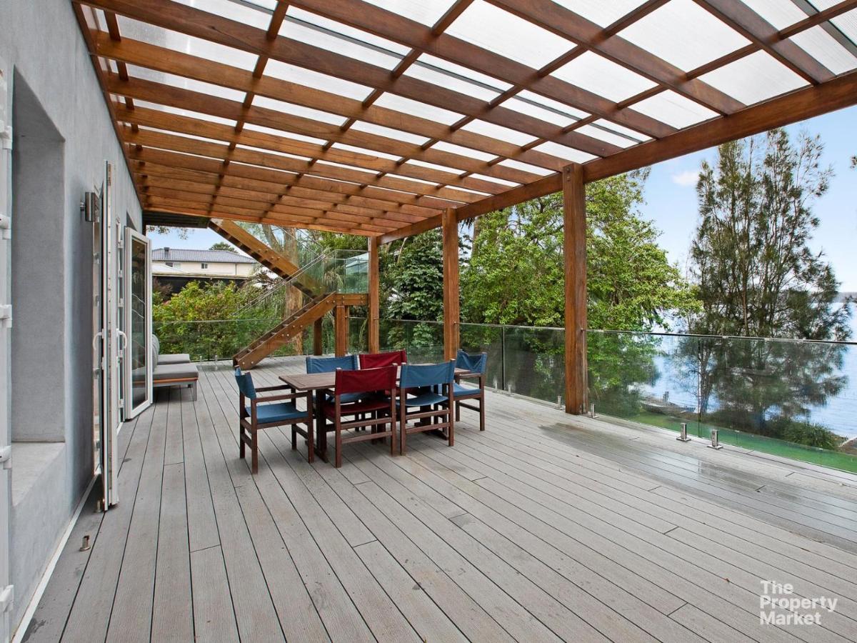 Swanky Suites - Housity