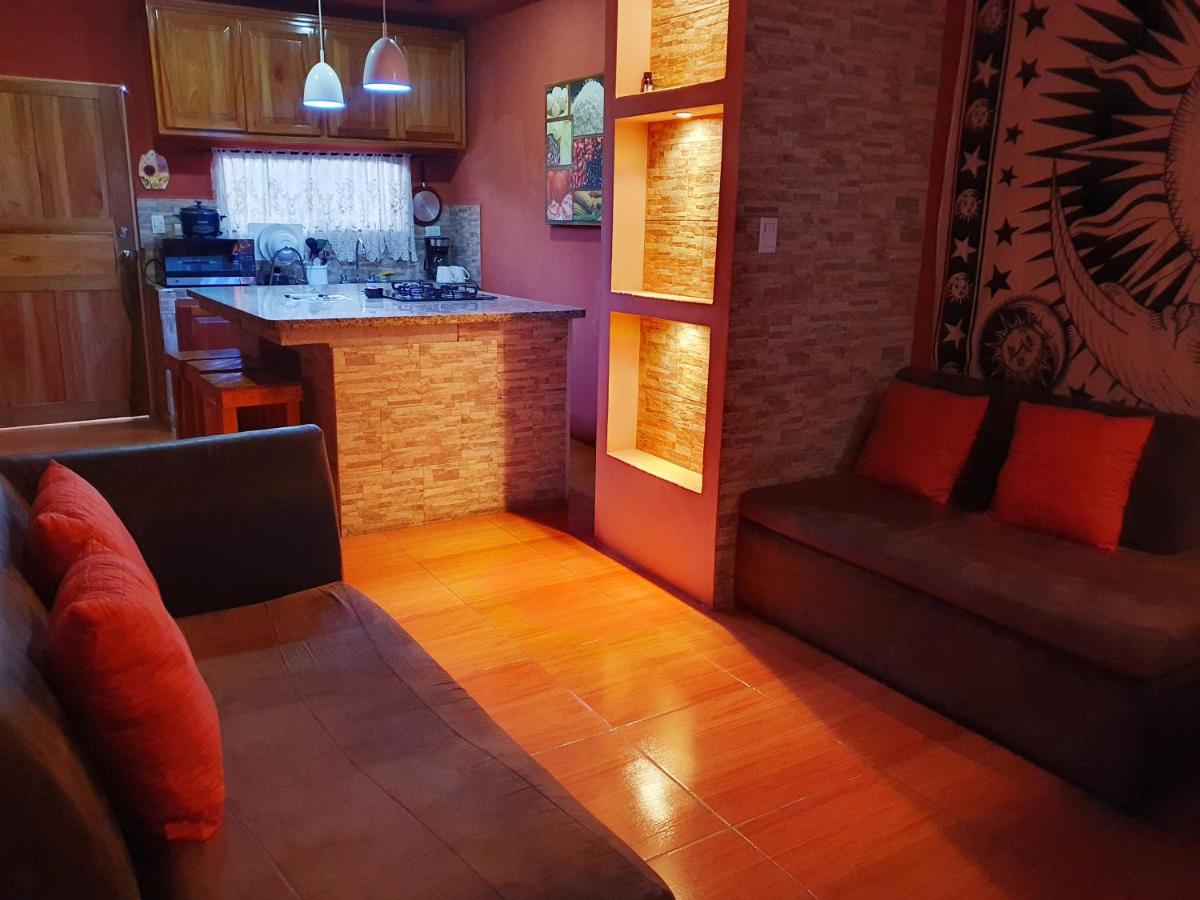 CRC APARTMENT near airport 5min NO PARKING - Housity