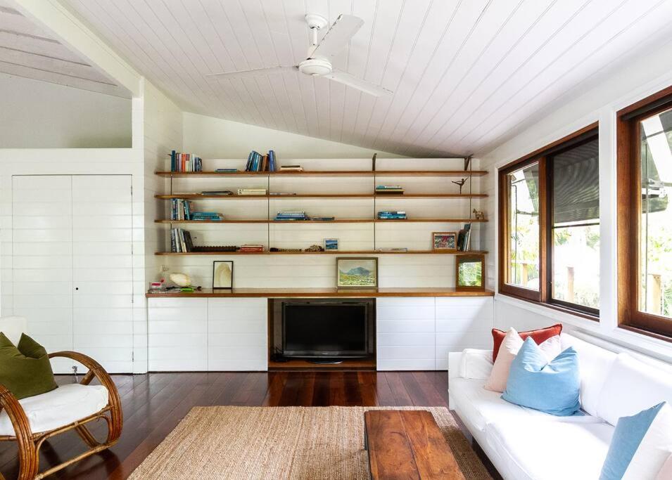 Green Point House . Enjoy Yamba & Angourie - Housity