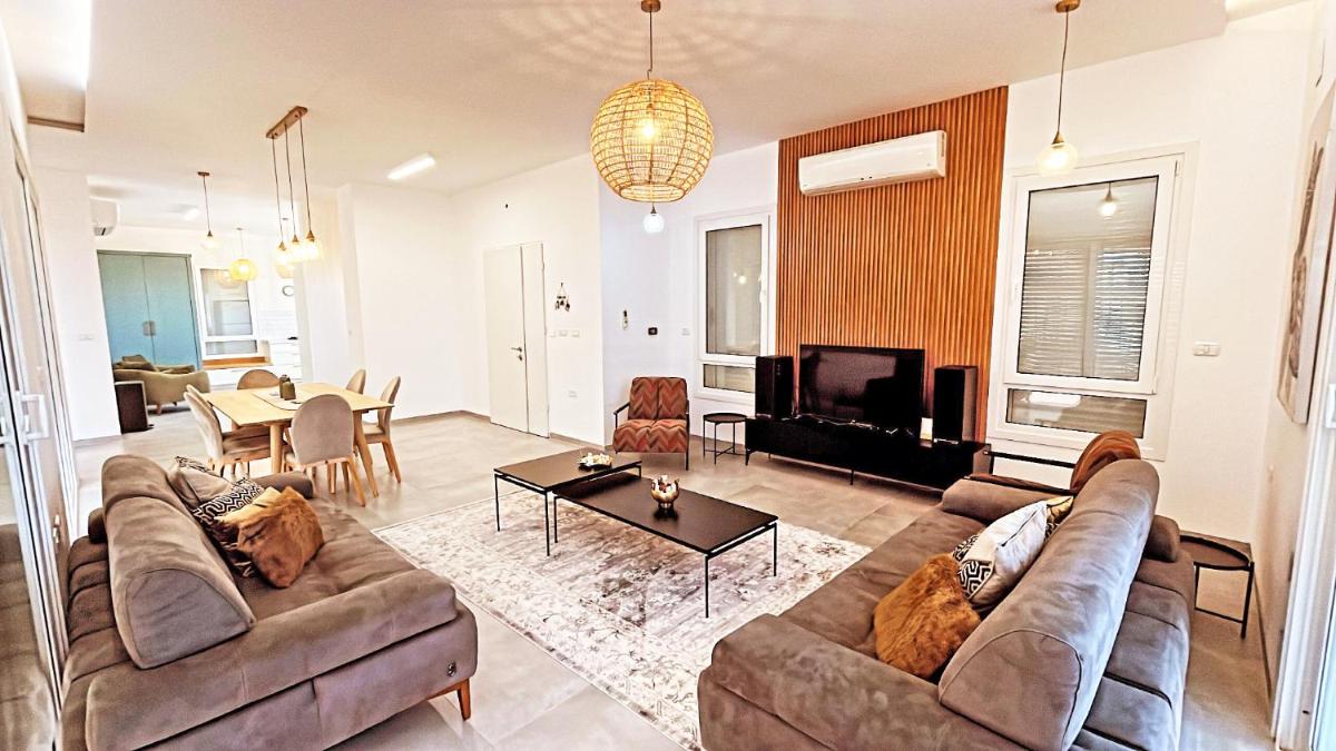 Villa Reefna - Housity