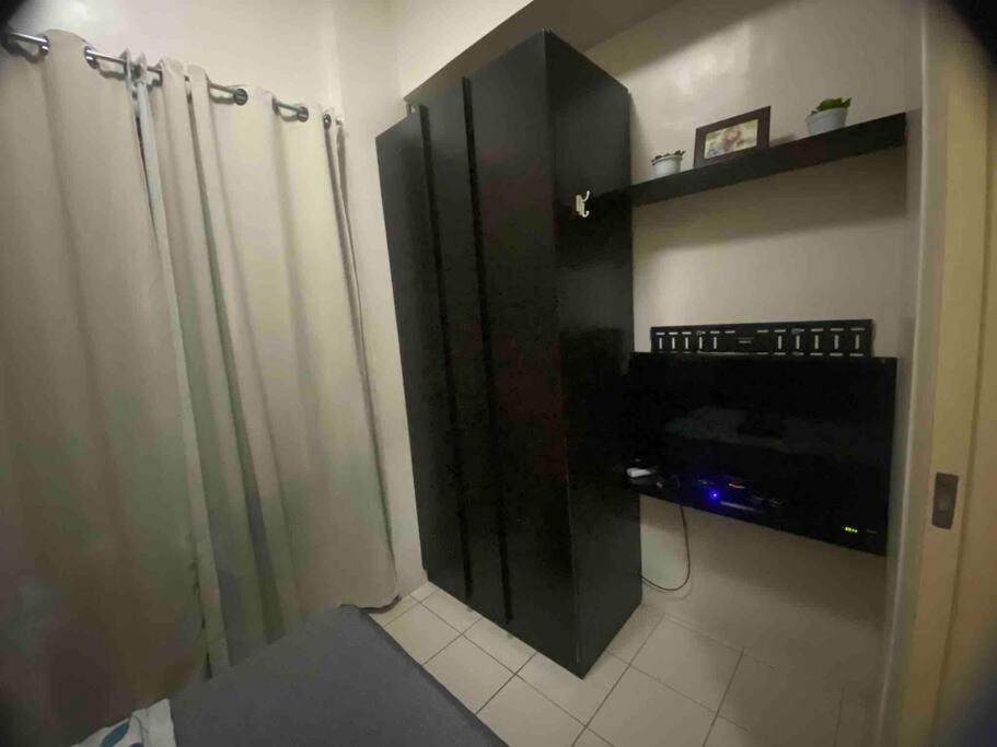 Makati Fast Internet Gym Pool Trevi Towers Wifi - Housity