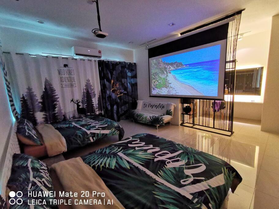 Suitetrails - Projector Villa with Slash pool ,BBQ and suitable for gathering 21 pax