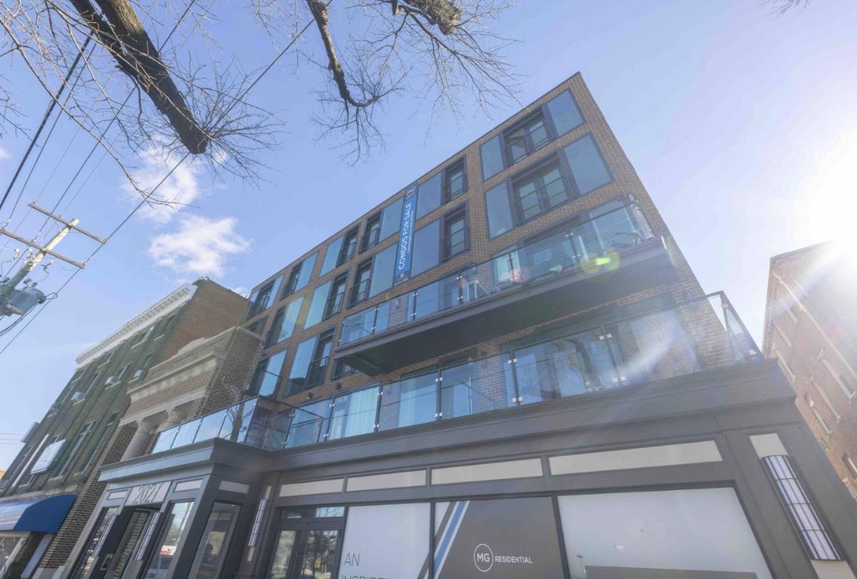 Luxurious Apartment Suite In The Heart of The City - Housity