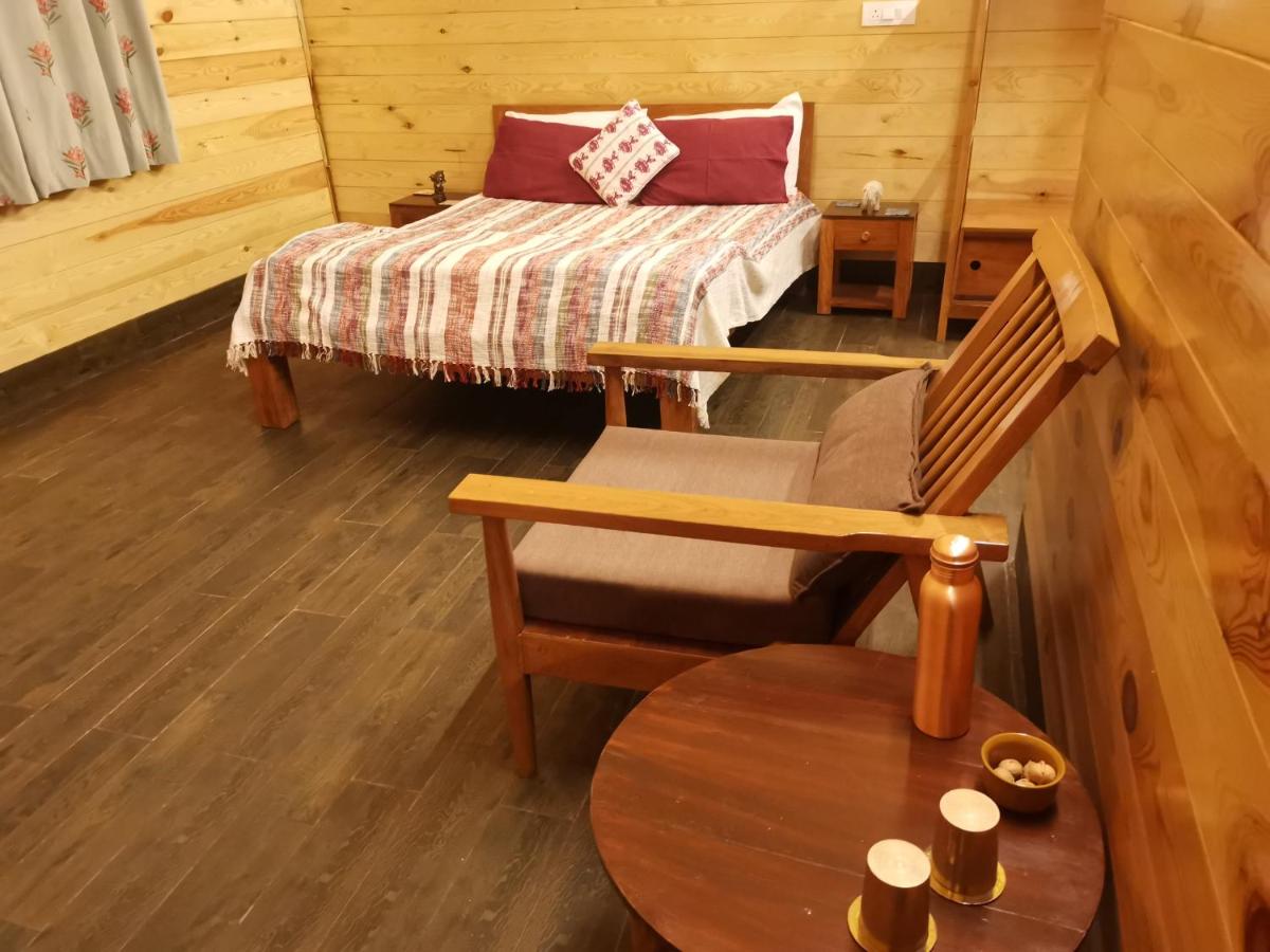 Wooden Cottage by Mountain Homes- Lansdowne - Housity