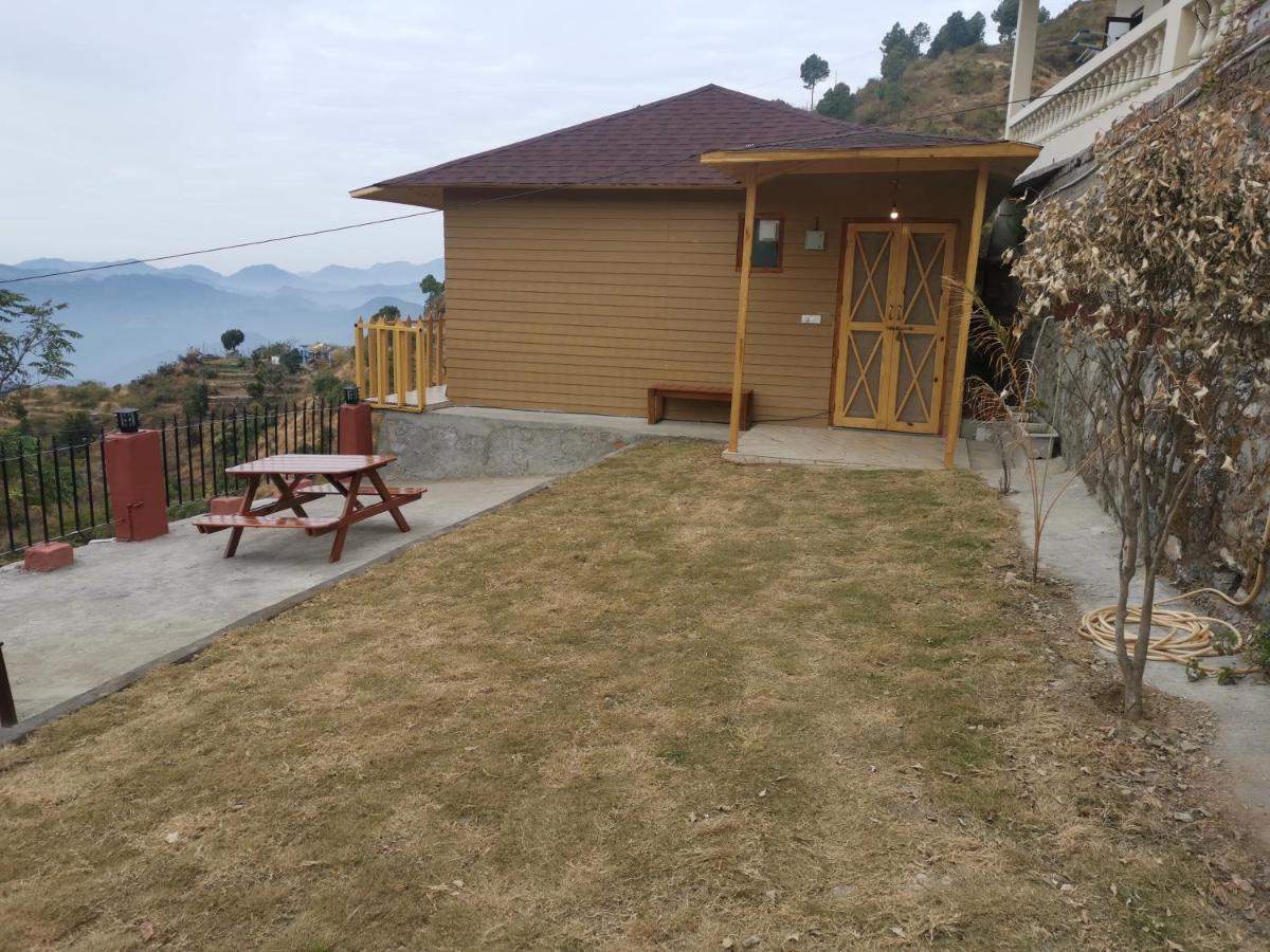 Wooden Cottage by Mountain Homes- Lansdowne - Housity