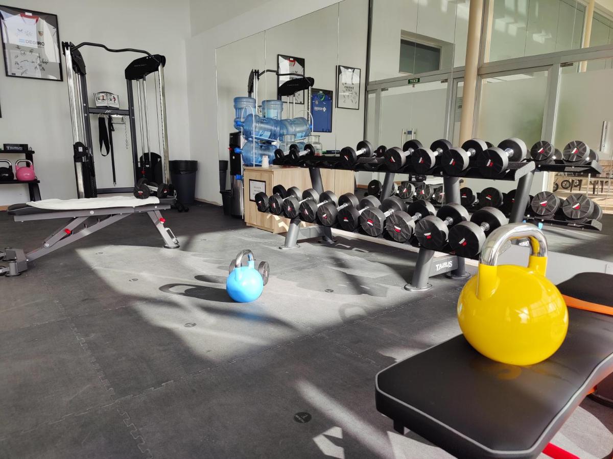Gimnasio o instalaciones de fitness de Cabogata Beach Hotel