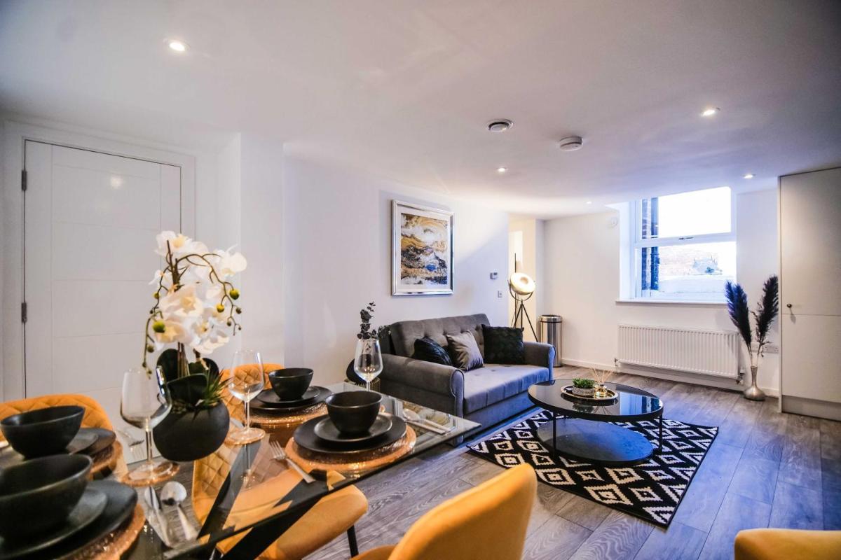 Apartment 1 - The Crescent - Housity