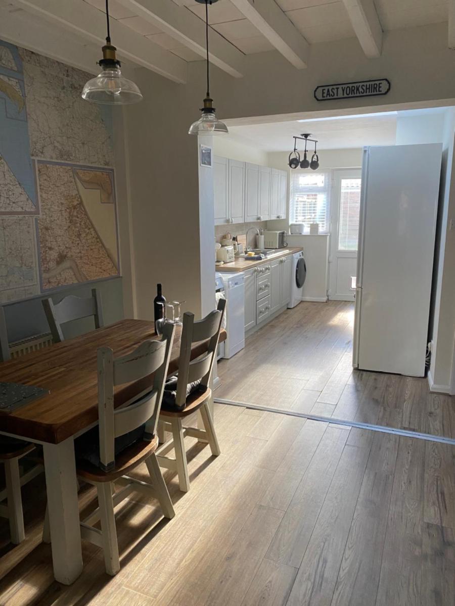 Lychgate view cottage - Housity