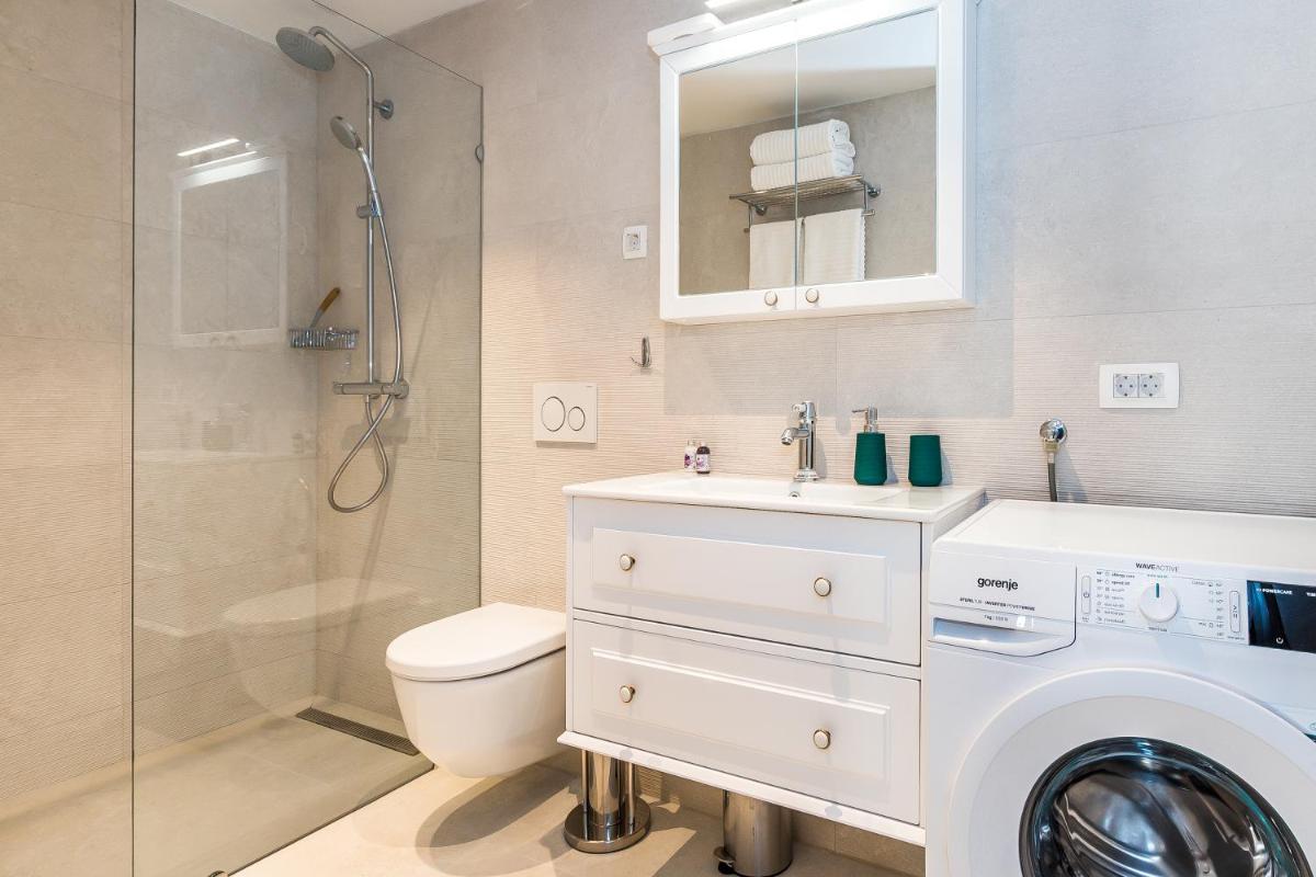 Luxury apartments Azalea Primošten - Housity