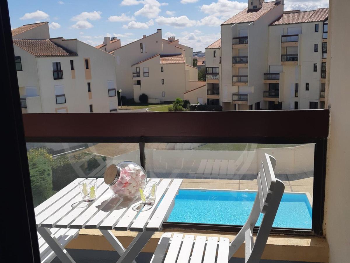Studio à La Rochelle/Minimes, 25m², 2 pers, piscine, proche port, commerces, bus, loggia ensoleillée - FR-1-551-29 - Housity