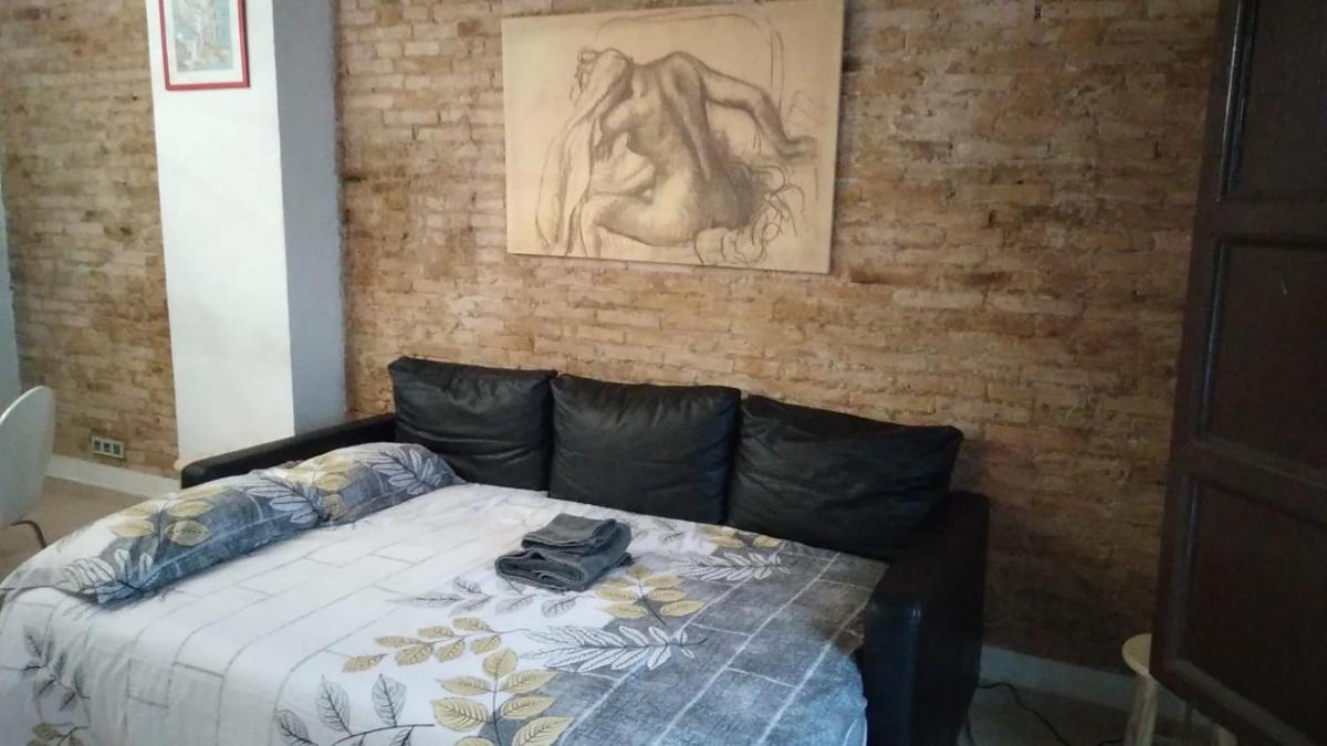 Valencia Home - Housity