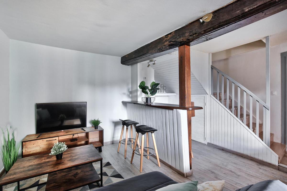 Appartement Le Spacieux Bressan - Hyper-Centre - Housity