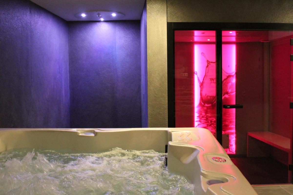 Photo de la galerie de l'établissement Hôtel Ginkgo - SPA Biloba, à Quimper