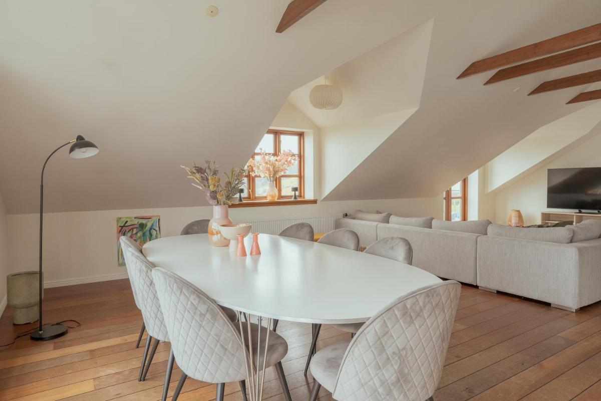 Penthouse / 4 BR / Downtown / Harbour View - Housity