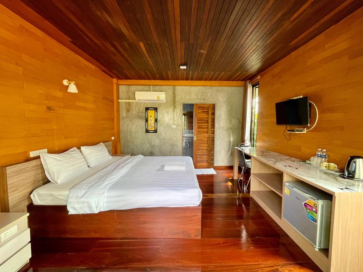 เพชรพิชชารีสอร์ท - Housity