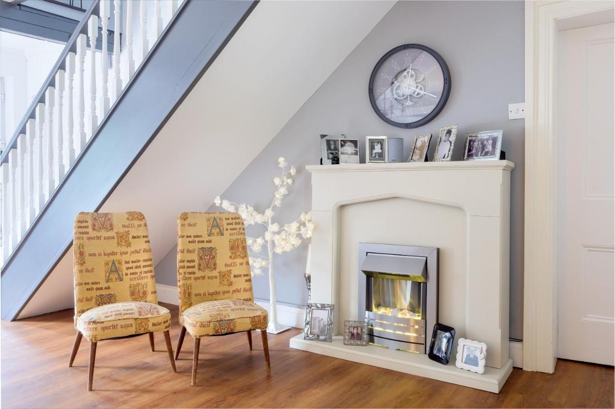 Willow House Bed & Breakfast and Orchard Studios Self Catering - Housity