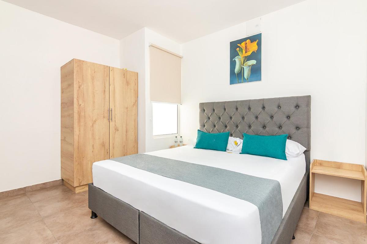 Casa Flor Hostel & Drinks - Housity