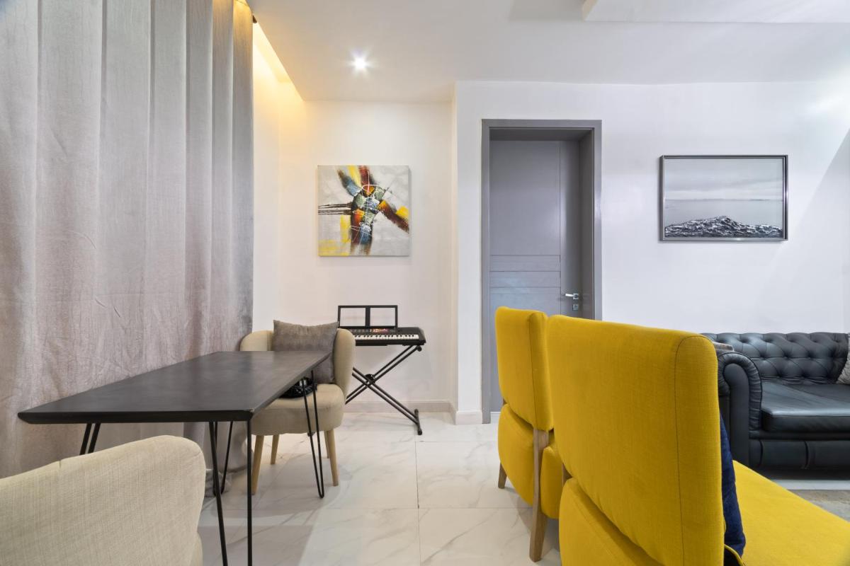 Exclusive Upscale 1 Bedroom Apartment in Lekki phase 1 - Housity